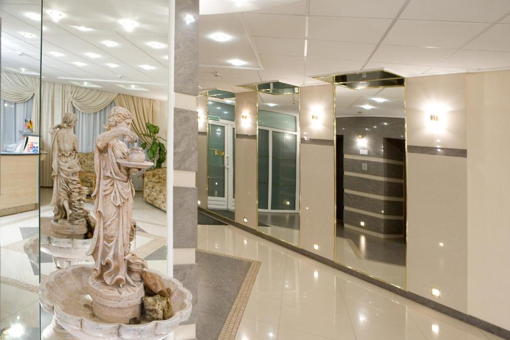 Paradise Hotel Gomel Bagian luar foto