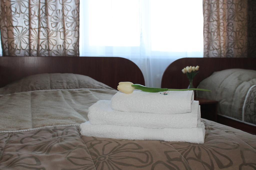 Paradise Hotel Gomel Bagian luar foto