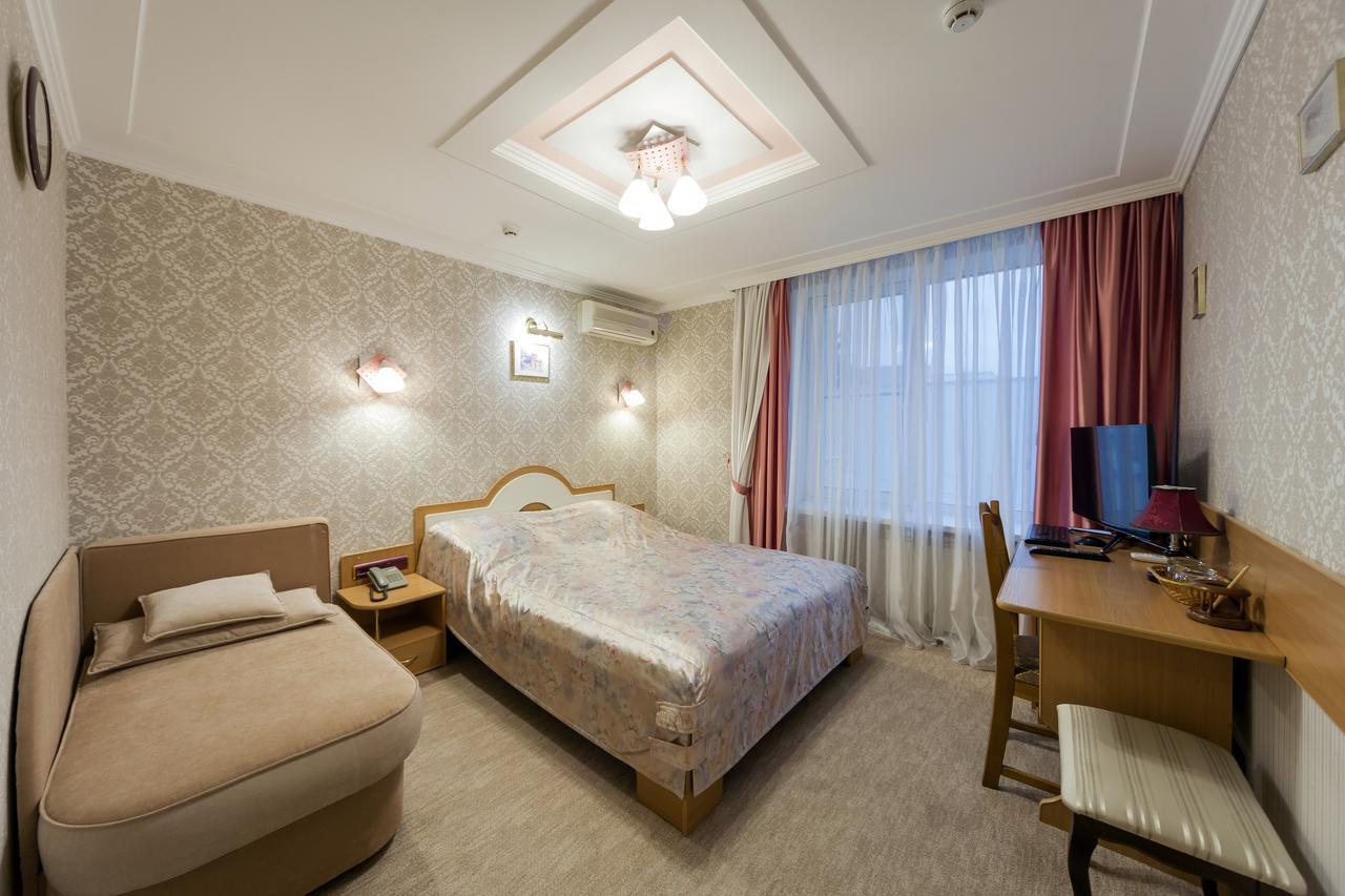 Paradise Hotel Gomel Bagian luar foto