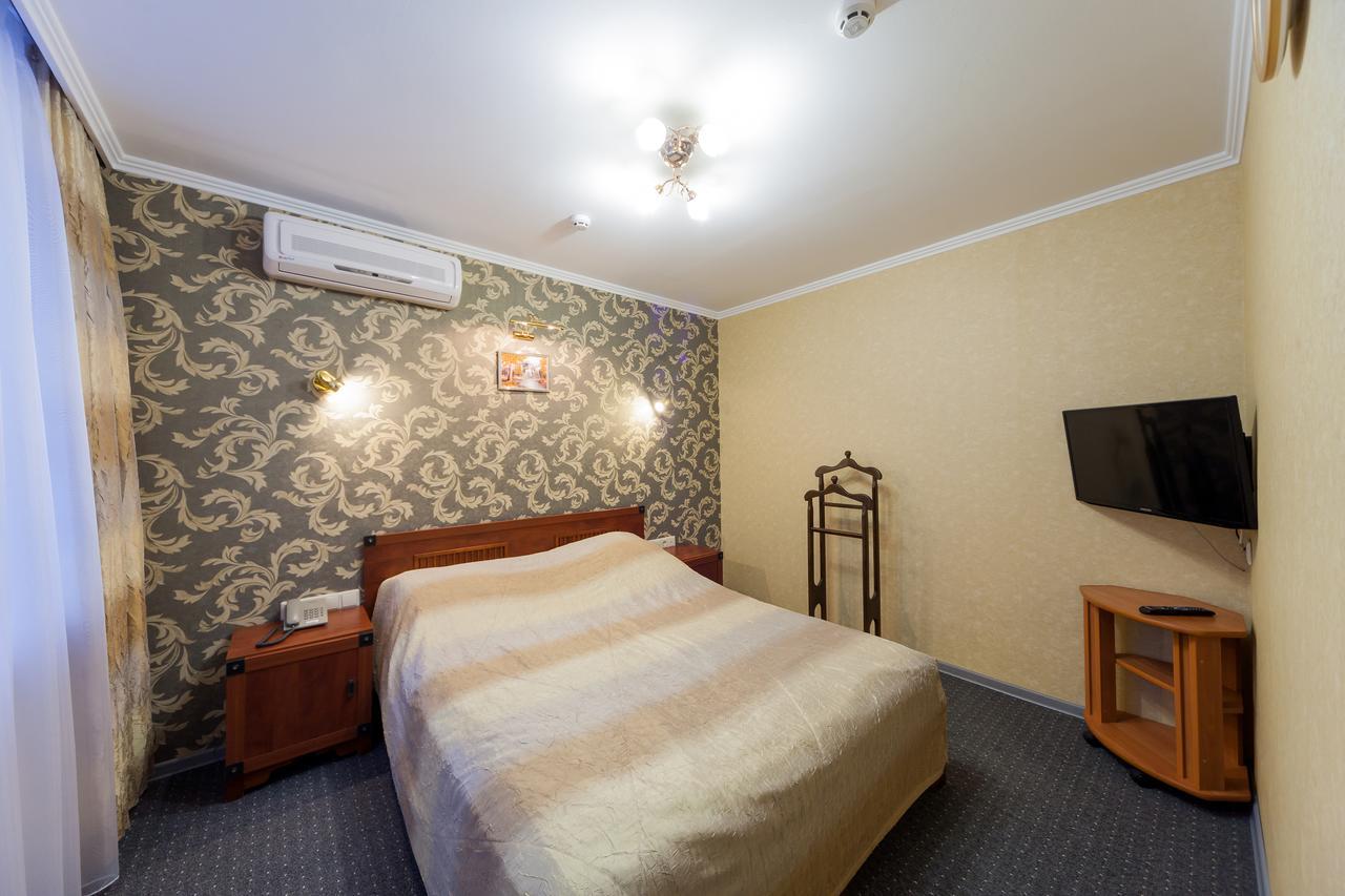 Paradise Hotel Gomel Bagian luar foto